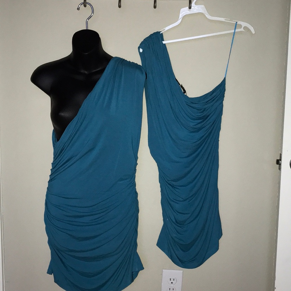 Night wear with tag never used I have 6 L